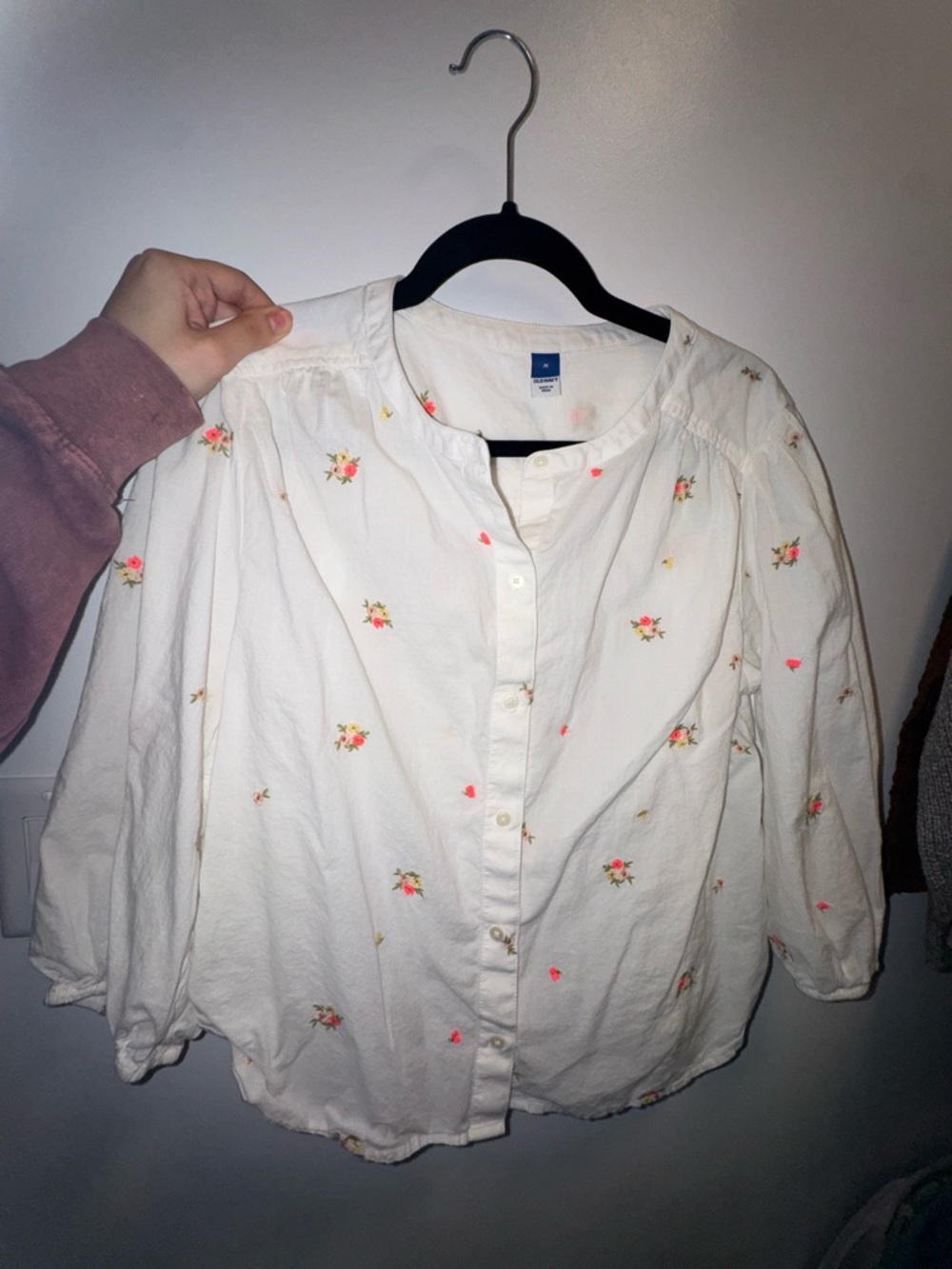 Old Navy White Floral Button-Up Women’s Top